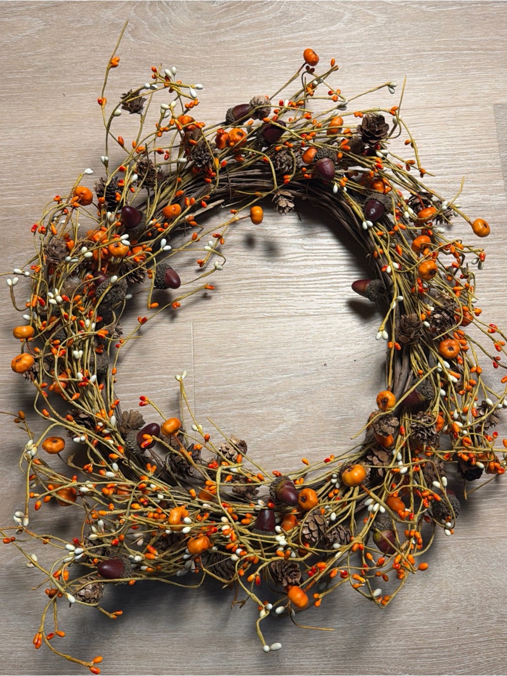 Fall Pip Berry Wreath 20” Orange Pumpkin & Pinecone Autumn Door Decor Halloween